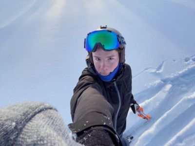 Edvin Ryding is in his skiing clothes as he is taking a selfie. 